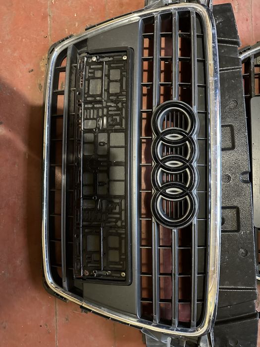 Продам Решотки на ауди А4Б8