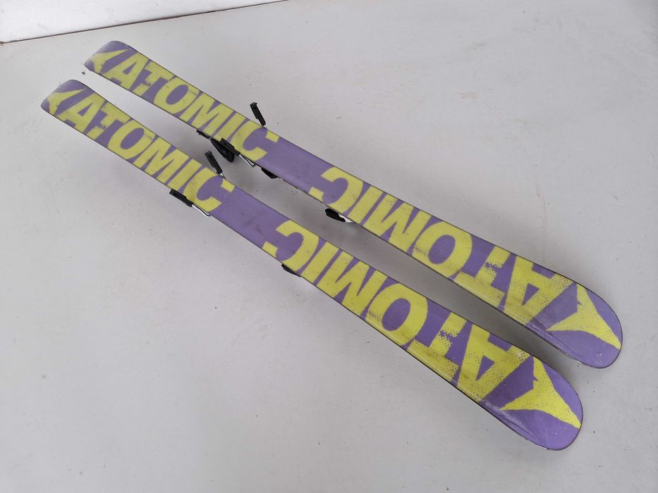 Narty Twin Tip  freestyle ATOMIC PUNX  140 CM (5)