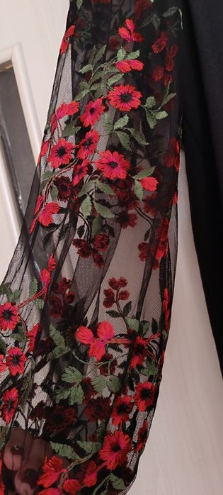 Платье с вышывкой Plus Size