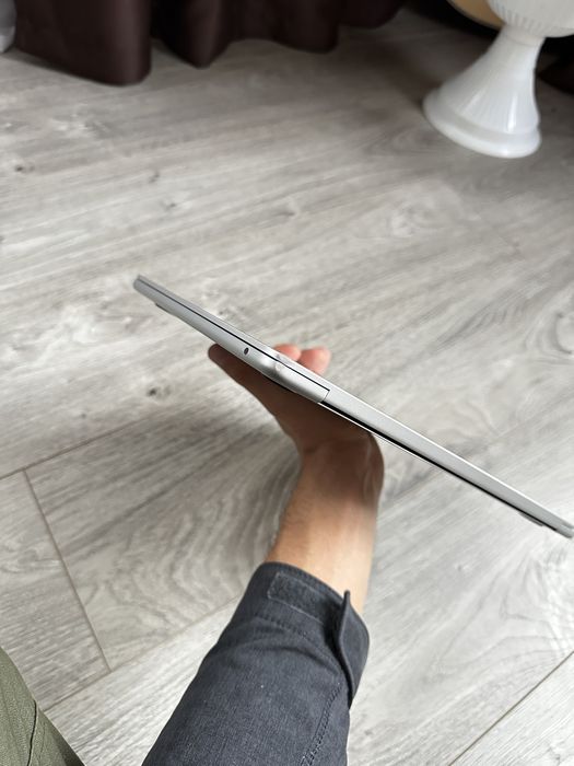 Macbook Air M3 2024 рік 100%