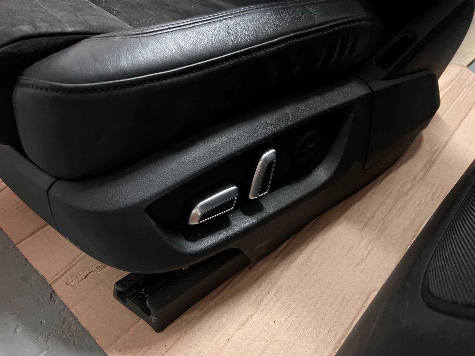 Q7 4L S-Line Recaro салон комплектний сиденья карты подлокотник