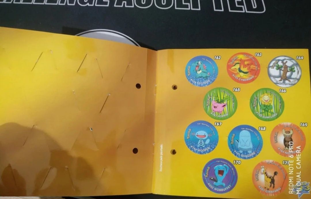 Caderneta pokemon tazos 3