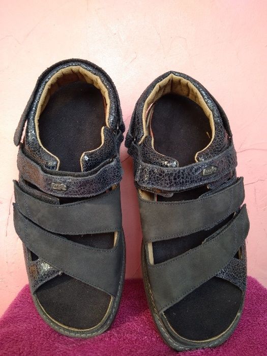 Кожаные черные босоножки, открытые туфли