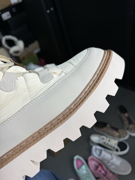 Хіт зимнього сезону!  38 на 24,5 см не промокають, молочні