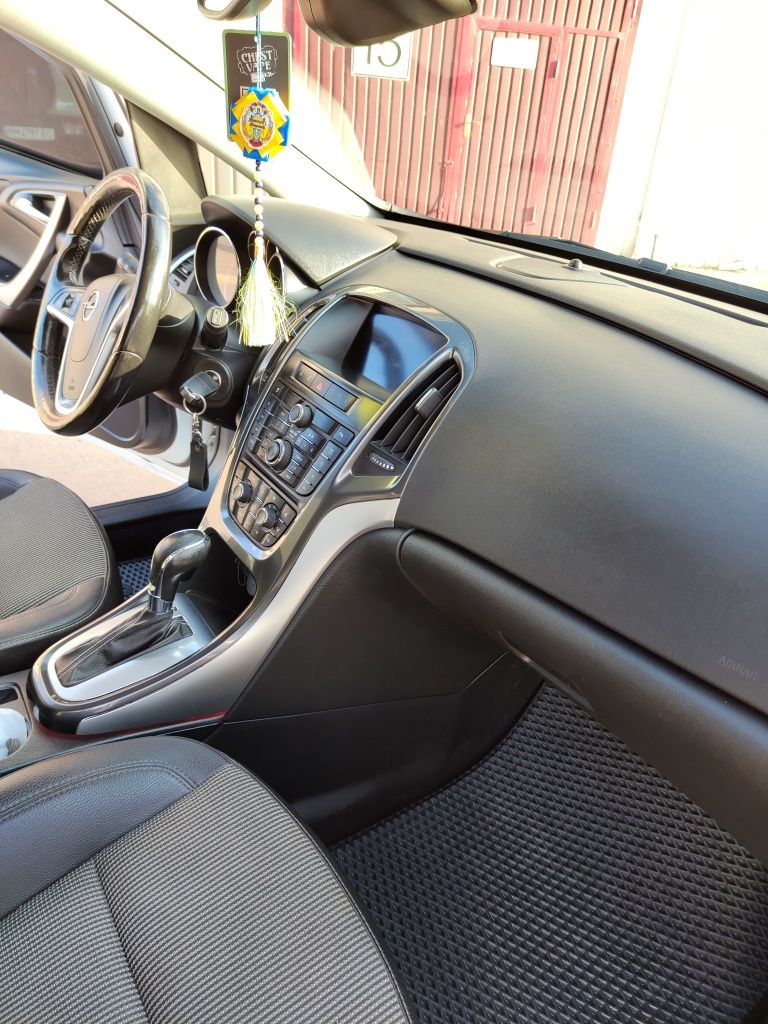 Opel Astra j 1.6 turbo