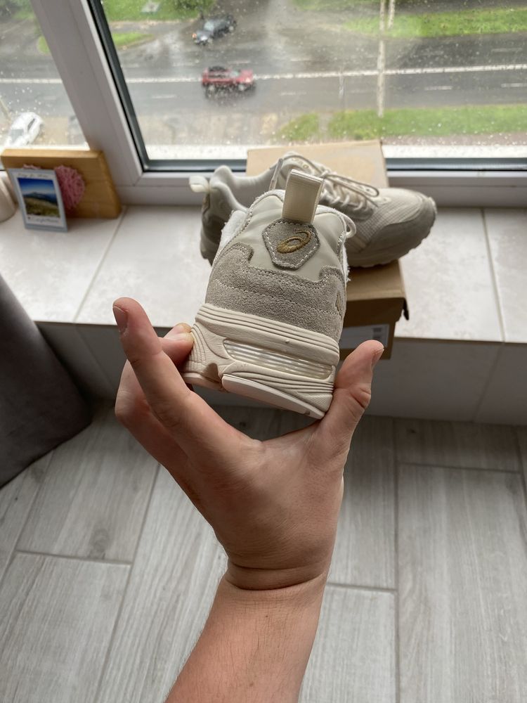 Asics GEL-1090v2 40,5 25,5 см