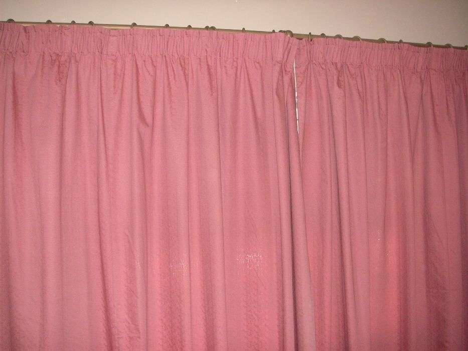Cortinados Sala ou Quarto (Dois)