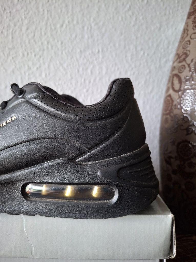 Skechers sneakersy damskie 39