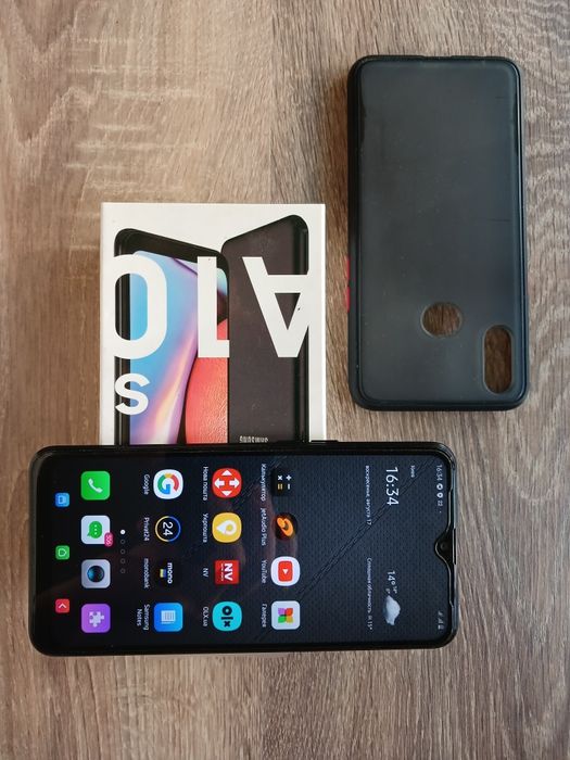 Телефоны Meizu m3s и Samsung A10s. Полные комплекты