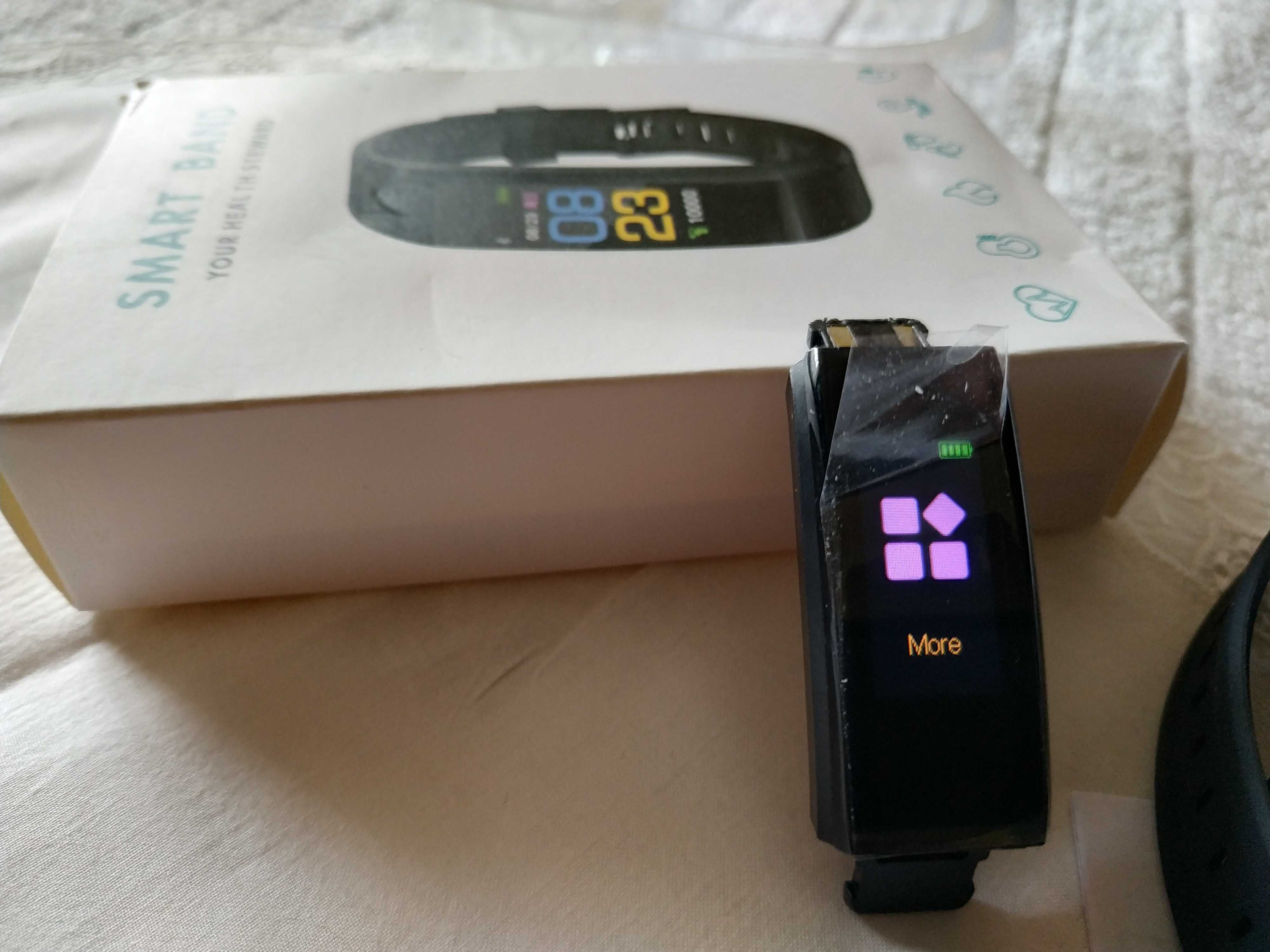 Smart Watch Q1 Smartband