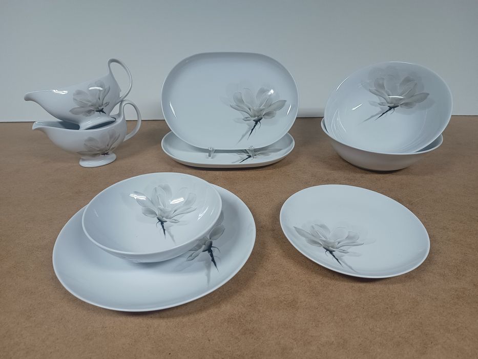 Serwis obiadowy Lubiana, magnolia. 12 osób.