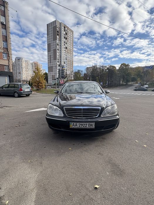 Продам автомобіль Мерседес w220 - s500 - 2005 рік в дуже хорошому стан
