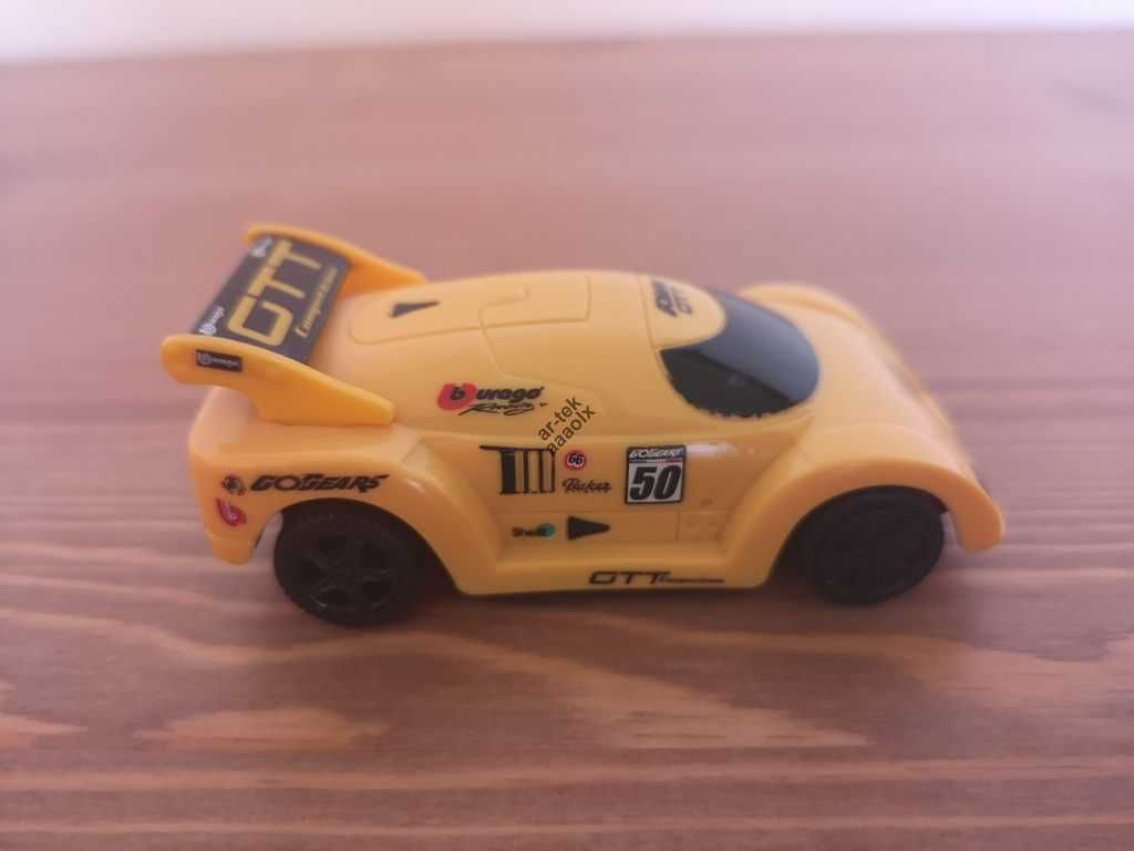 samochody Kinder Niespodzianka Hot Wheels Bburago GoGears Matchbox