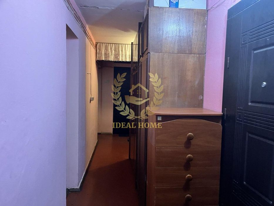 Продаж 2кімнат в гуртожитку 48 кв. м на вул. Петра Вершигори