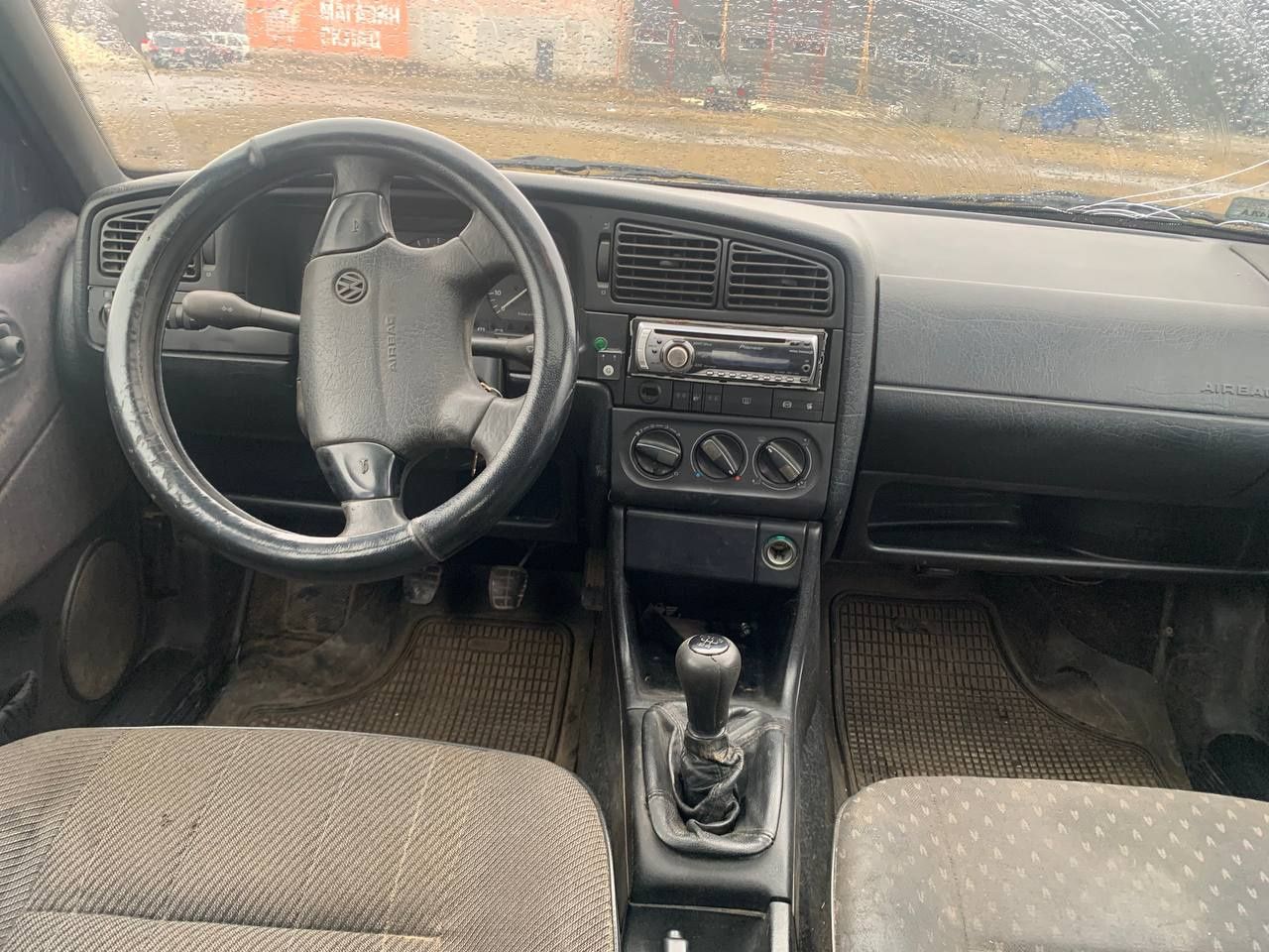 Продам vw passat b4 1.8 газ-бензин на повному ходу