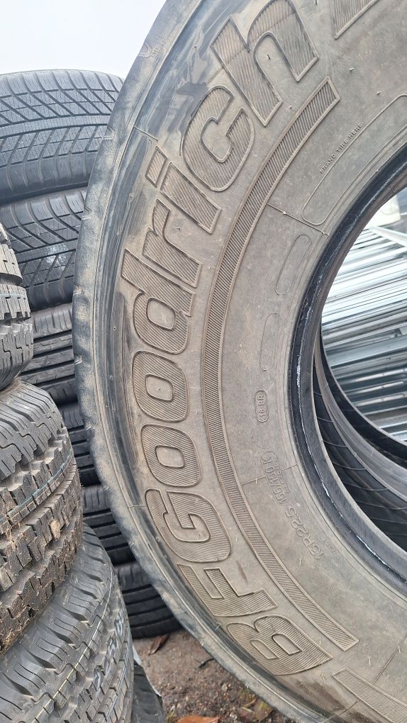Opony 13R22.5 Prowadzace Bfgodride
