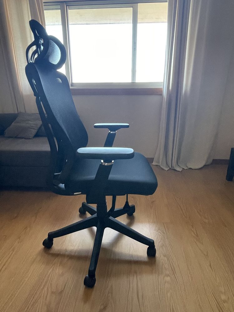 Cadeira de escritório ajustável Vinsetto de Malha, apoio para Cabeça