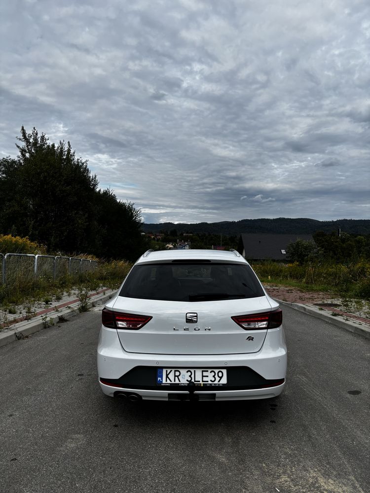SEAT Leon 3 FR ST 5F 2014 2.0 TDI Manual