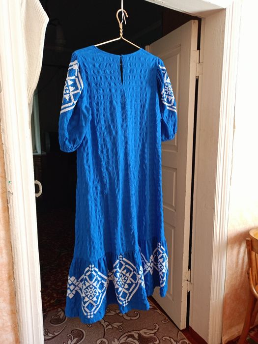 Вишита сукня, вишиванка