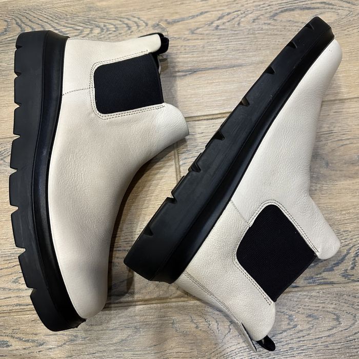 ЕССО.  Черевики  жіночі. Розмір 39. Нові. Оригінал. Шкіра.