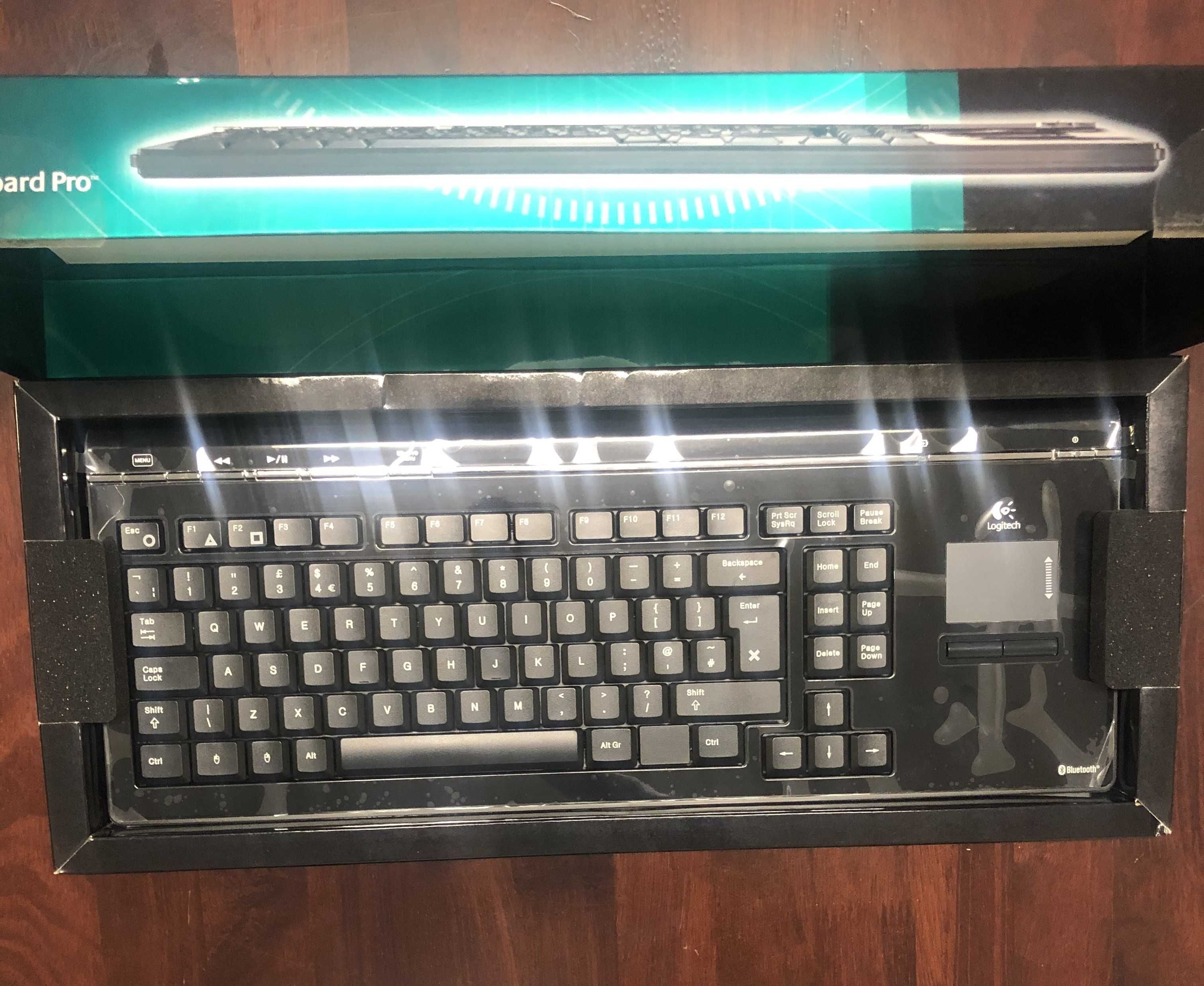 Sprzedam Klawiatura Logitech Cordless MediaBoard PRO Bluetooth Nowa