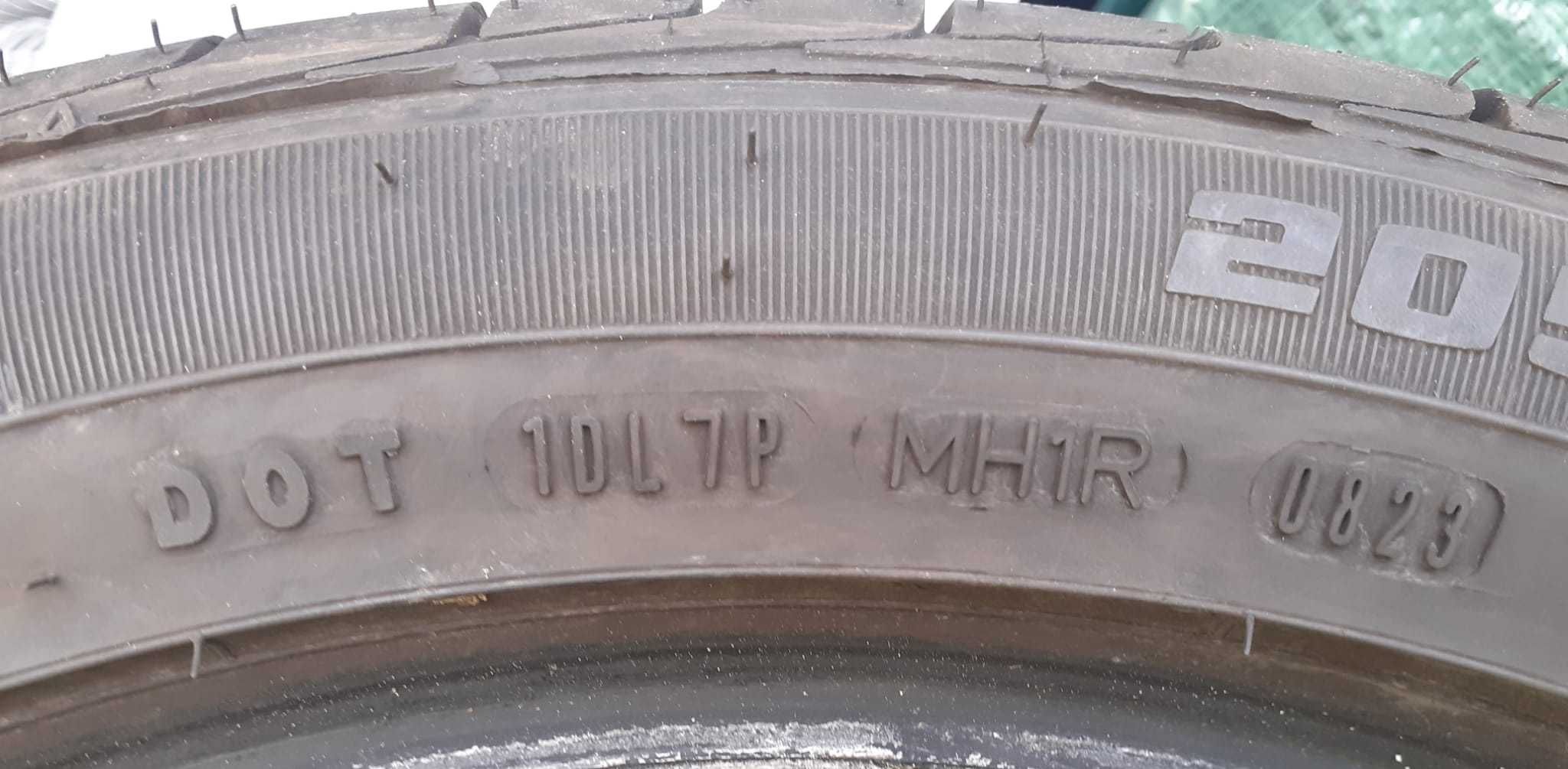Komplet opon letnich 205/50R17 w super stanie