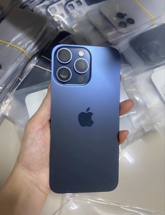 Оригінальна задня кришка iPhone 15 Pro Max