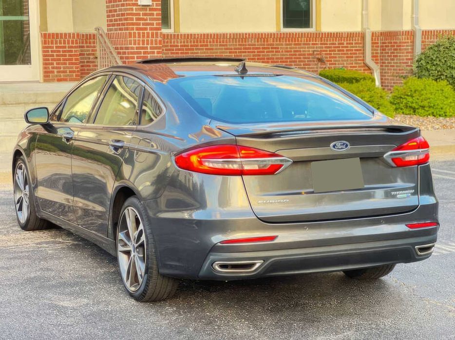 Ford Fusion Titanium      2020