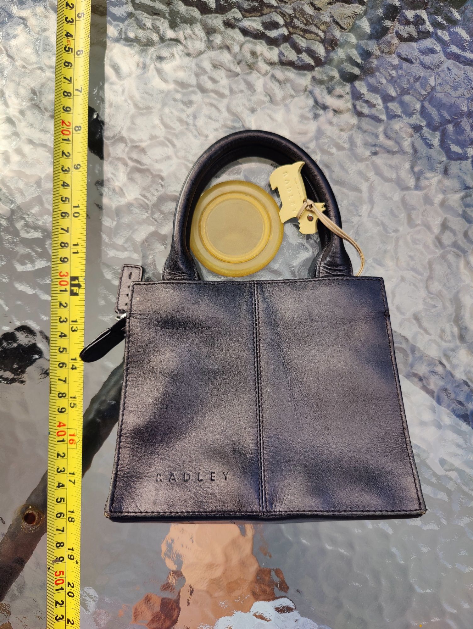 torebka miejska klasyczna radley pojena,z pieskiem wersja mini 

1-rą
