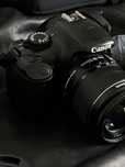 Kamera Canon EOS 1100D