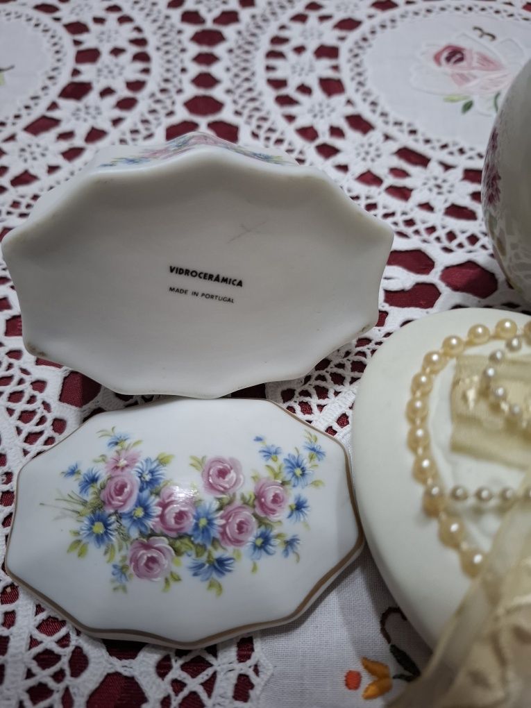 Conjunto de 5 caixinhas decorativas