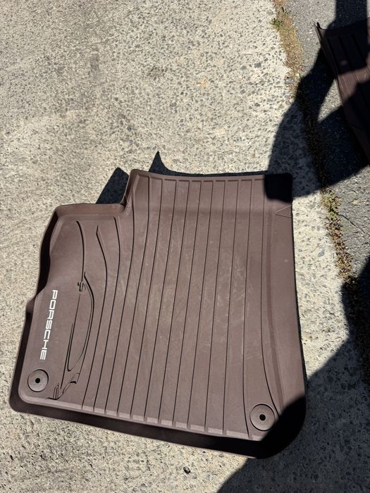 Оригінальні резинові коврики Porsche Cayenne 2019-2025