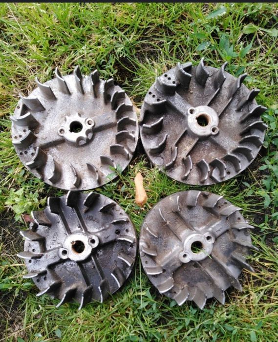 Ремонт двигунів Briggs Stratton запчастини всі видів двигунів