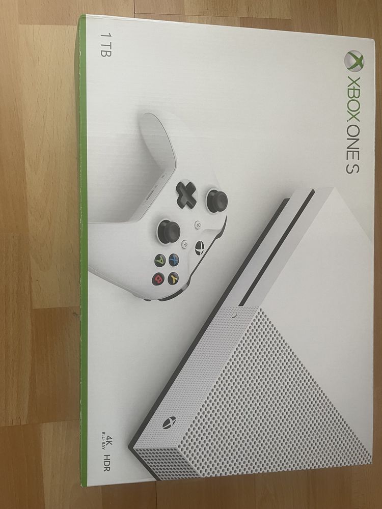 XBOX one s biały 1TB  + gry 9 sztuk