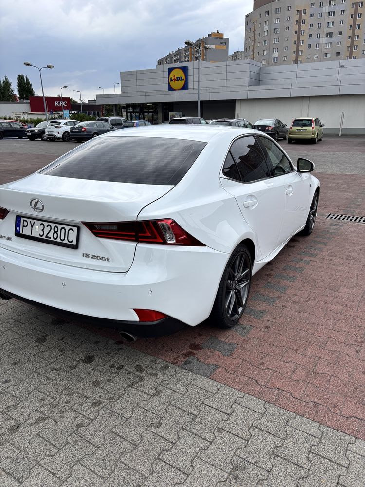 Lexus is200T F sport