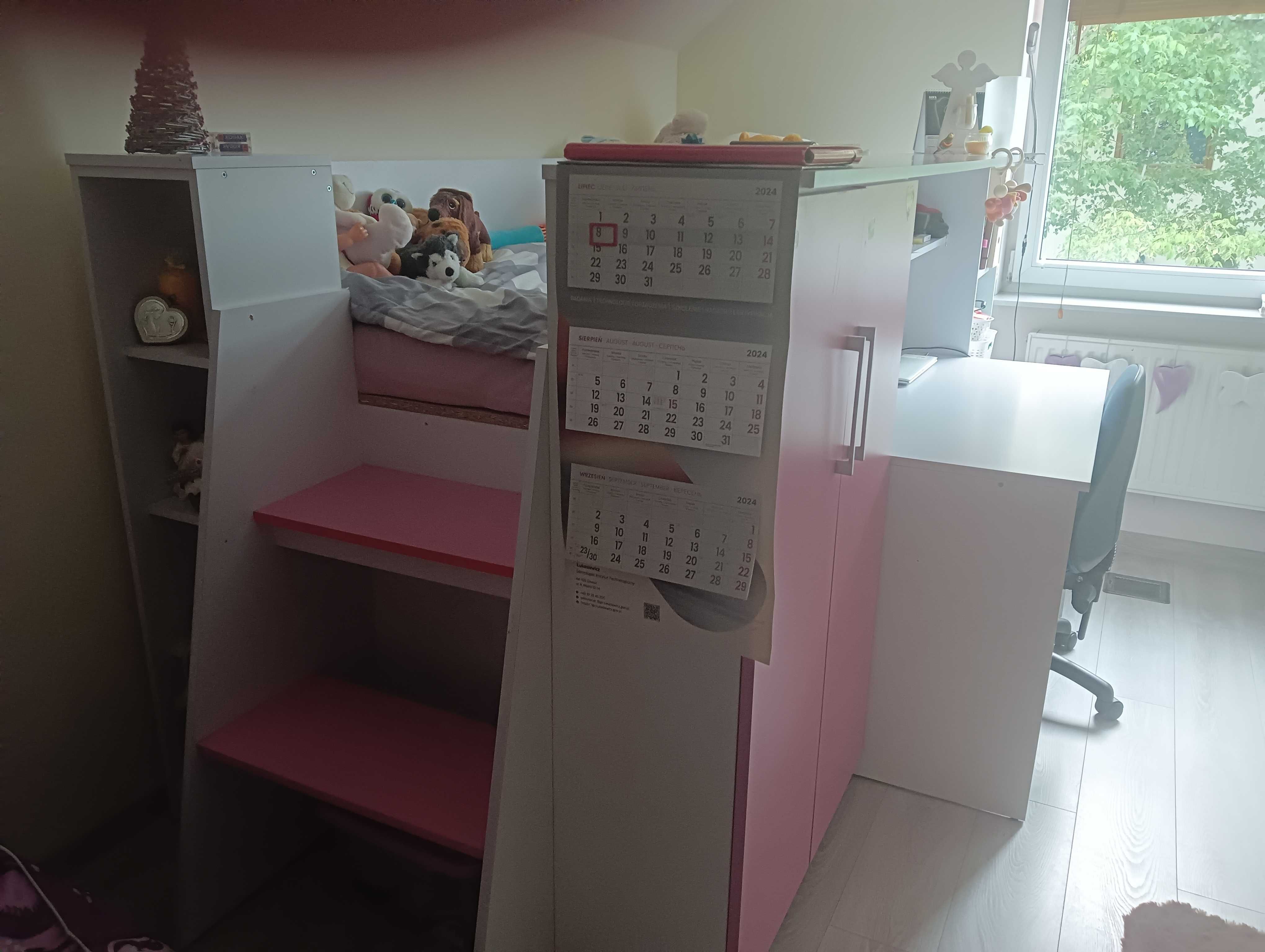 Łóżko połączone z biurkiem