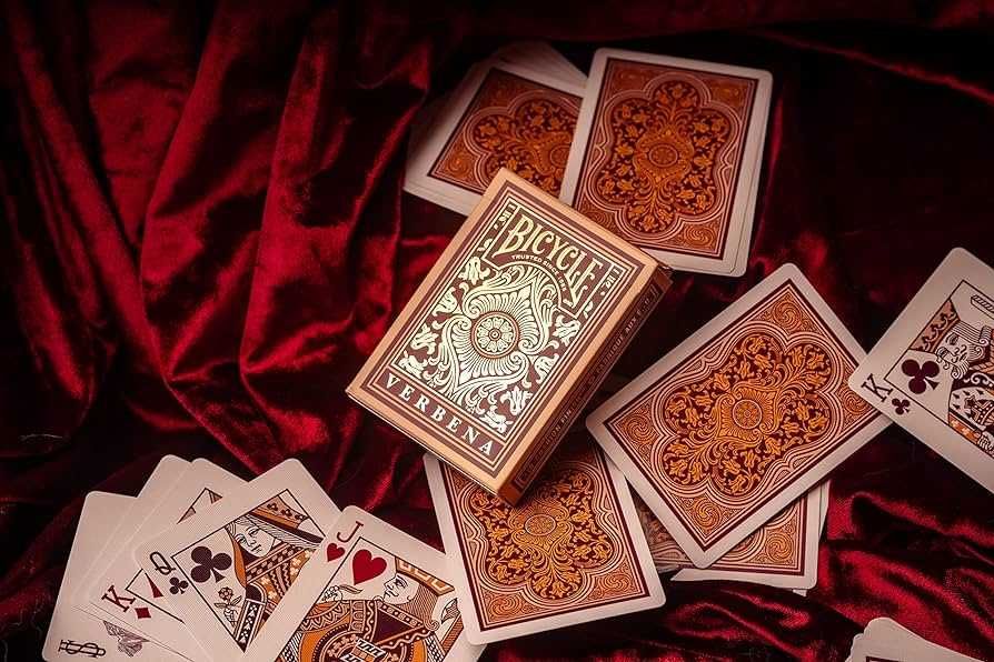 Baralhos de Cartas Bicycle Jacquard, Cypher e Verbena