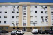 Apartamento T2 com arrecadação à venda – Santa Marta do Pinhal, Corroi
