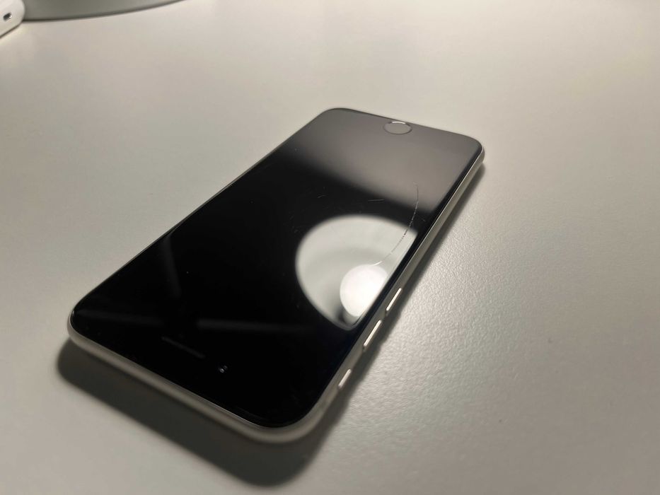 iPhone SE 3 (2022) 128 GB Biały