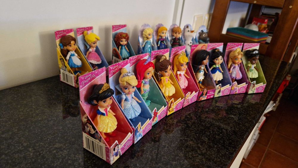 DISNEY 17 bonecas/figuras - colecção mini toddlers