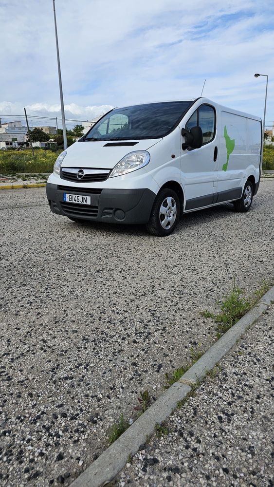 Opel vivaro 2014