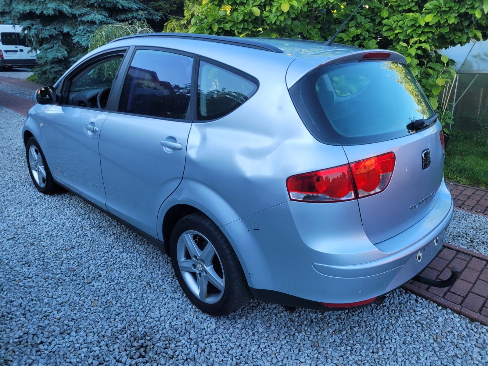 Seat Altea XL części zderzak maska błotnik drzwi LS7Y