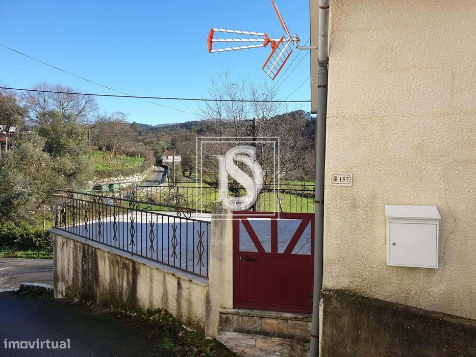Moradia Isolada T3 em Mosteiro