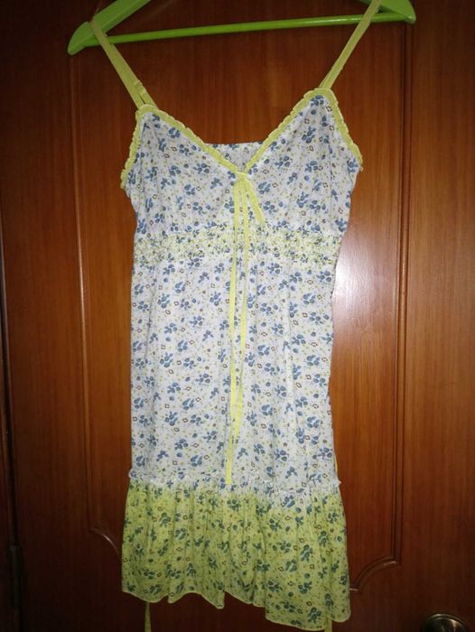 Túnica de alças às flores