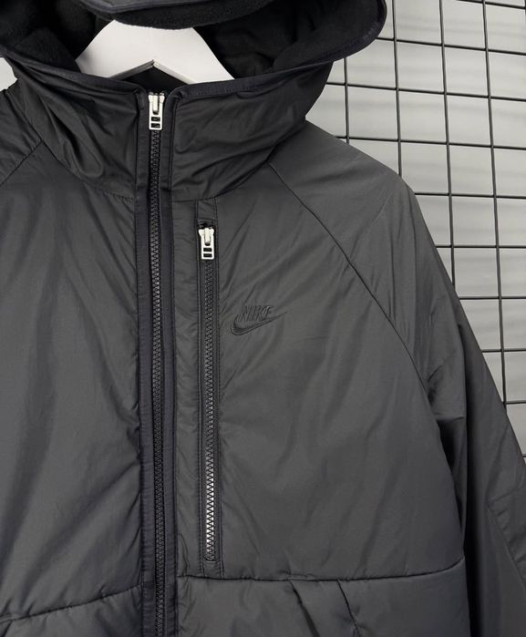 Чоловіча зимова куртка Nike therma-fit