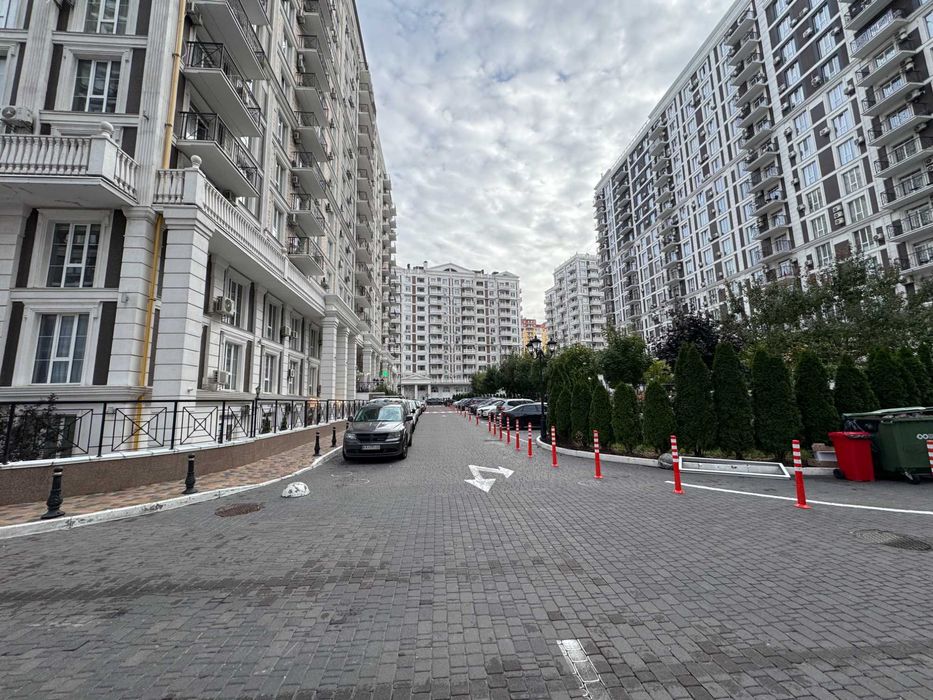 Продам паркомісце Жк Нова Англія, Максимовича