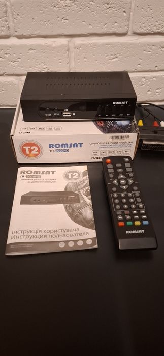 Тюнер Romsat 9020HD