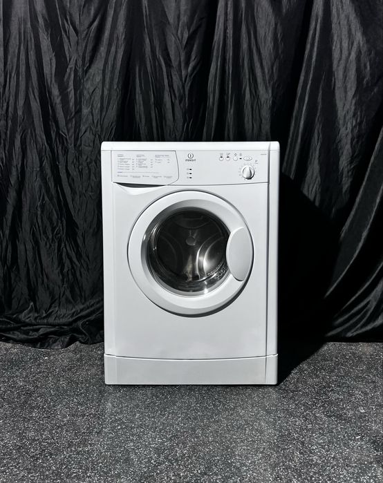 5 кг 1000 об стиральная машина INDESIT wisn1001. Доставка бесплатно