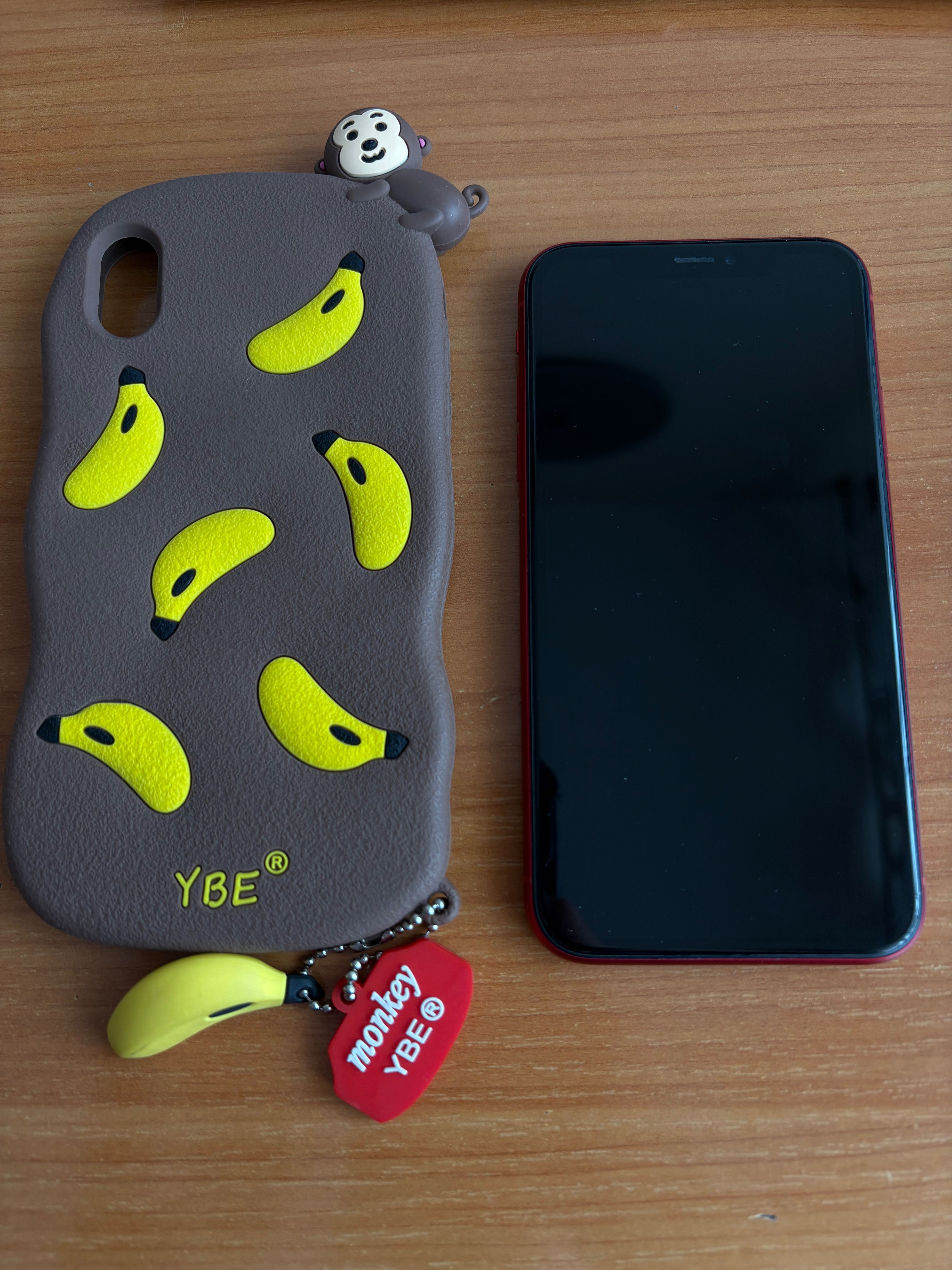 używany iPhone XR - stan bardzo dobry, 64 GB, kondycja baterii 93%