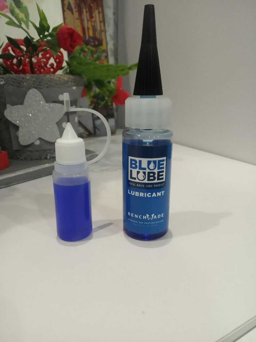 Benchmade Blue Lube, оригінальне